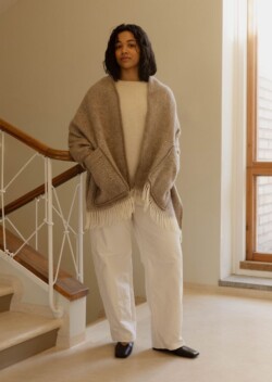 MARIA pocket shawl（grey-white） – LAPUAN KANKURIT（ラプアンカンクリ）