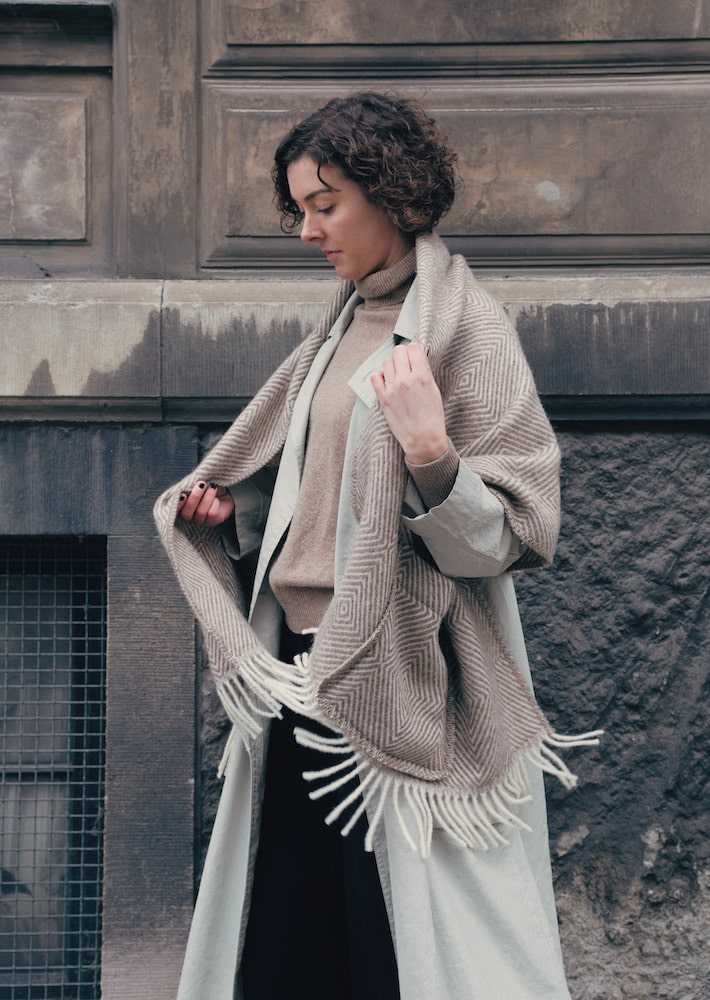 MARIA pocket shawl（brown-white） - LAPUAN KANKURIT（ラプアン 
