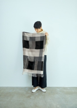 PALAPELI　pocket shawl（black）