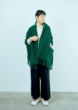 UNI　pocket shawl (forest green)のサムネイル