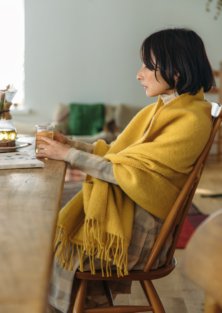 UNI pocket shawl（ochre） - LAPUAN KANKURIT（ラプアンカンクリ）