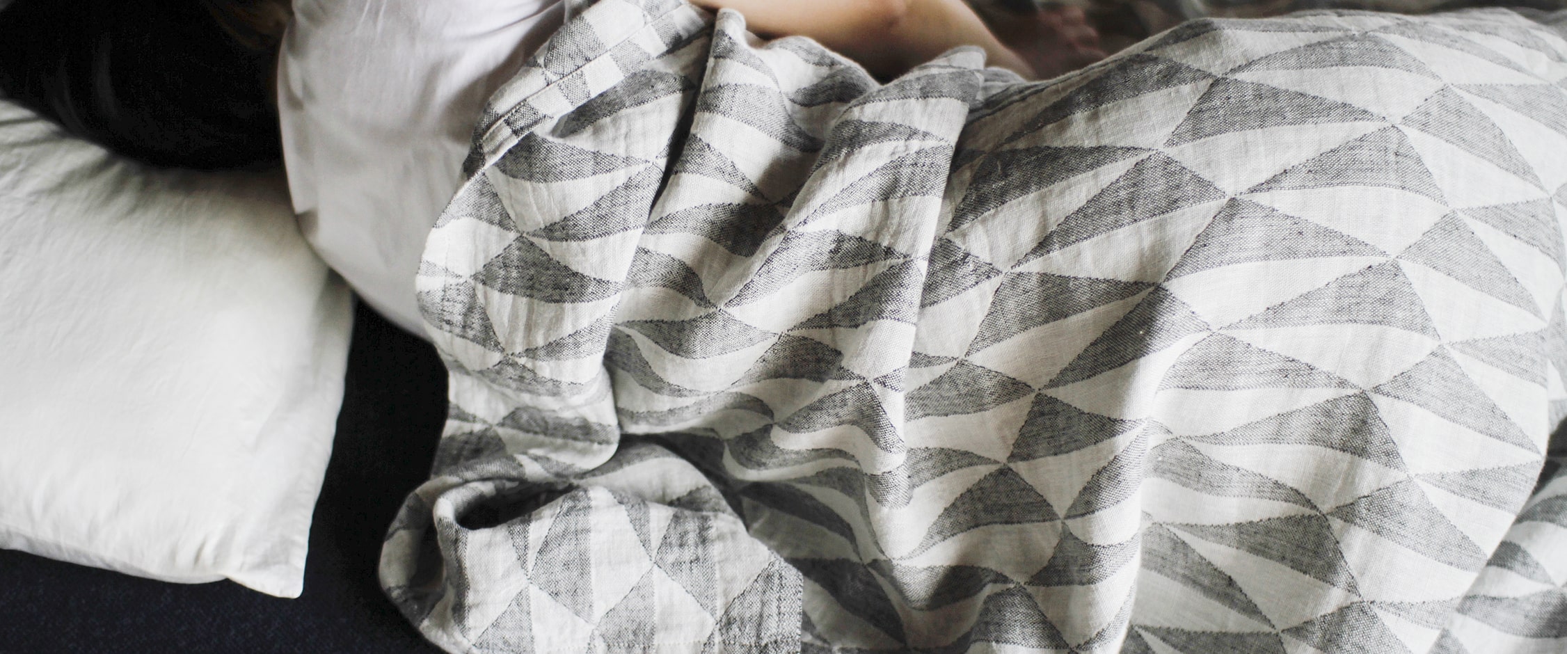 Sleep well, with LINEN BLANKETのイメージ画像
